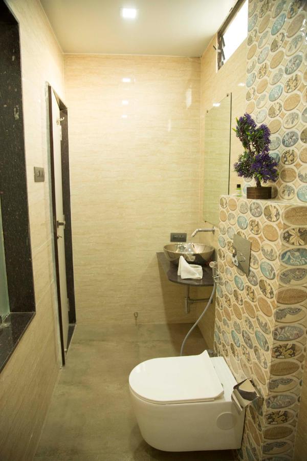 Hotel The Mewar Dabok Esterno foto