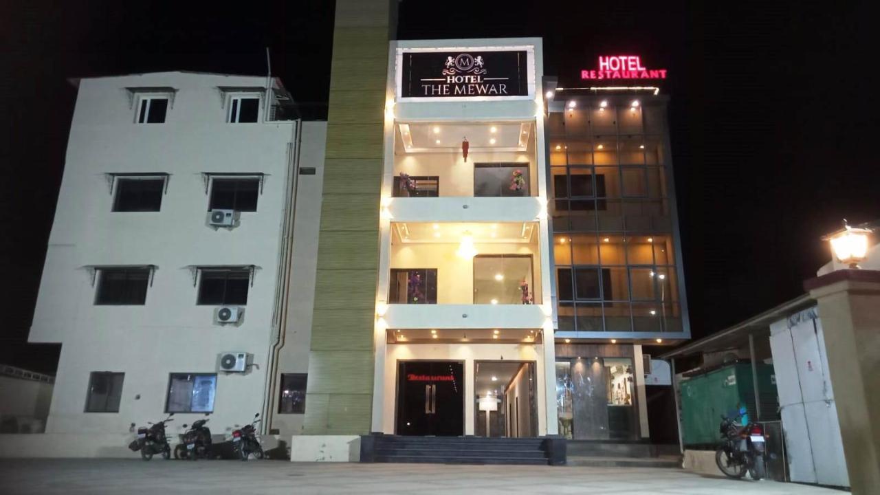 Hotel The Mewar Dabok Esterno foto