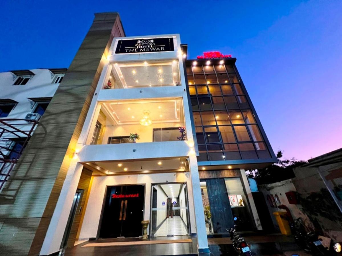 Hotel The Mewar Dabok Esterno foto